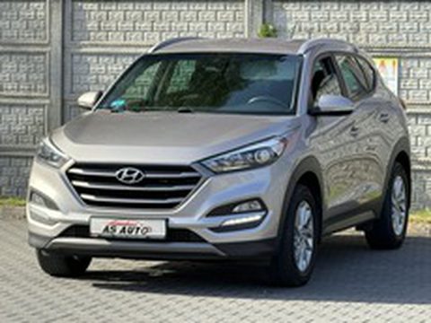 Hyundai Tucson III 1.7dm³ 116KM