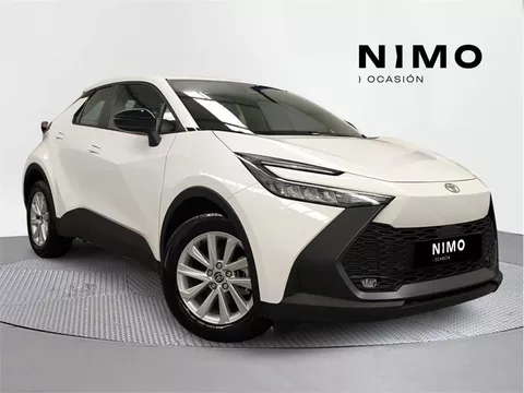 TOYOTA C-HR Business Plug-in Hybrid 220