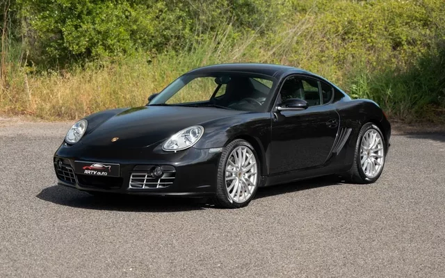 Porsche Cayman 2.7