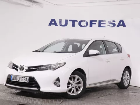 Toyota AURIS 1.6 VVT-I DYNAMIC 100CV 5P # NAVY,CAMARA TRASERA 1.6 VVT-I DYNAMIC 100CV 5P # NAVY,CAMARA TRASERA