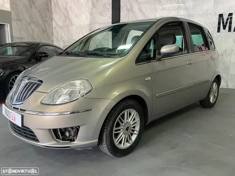 Lancia Musa 1.3 16V M-jet Oro