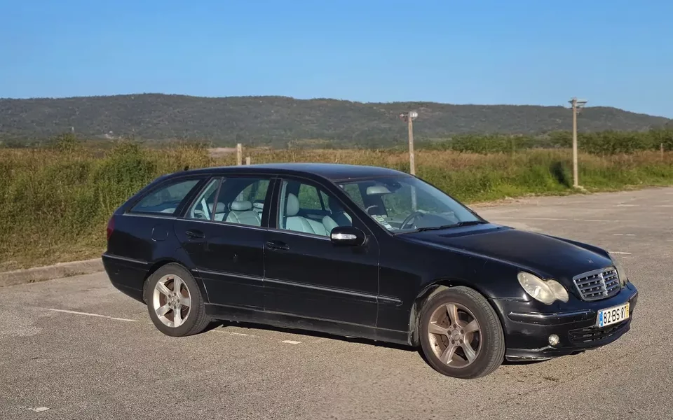 Mercedes-Benz C 220