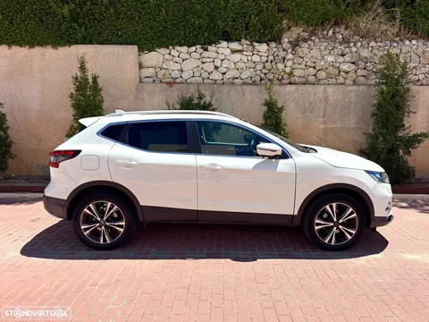 Nissan Qashqai 1.5 dCi N-Connecta