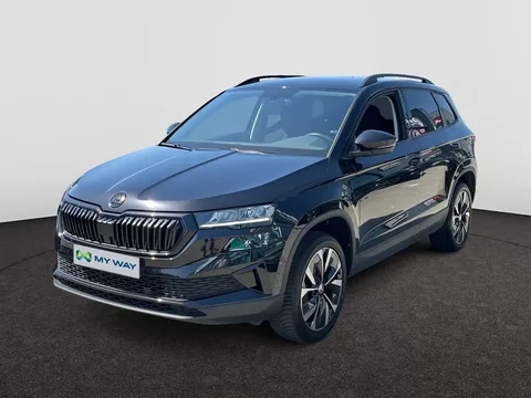 SKODA Karoq 110PK CAMERA SENSOREN GPS CARPLAY TREKHAAK FULL LED