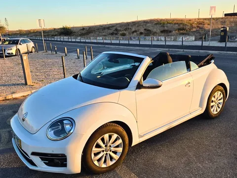 VW New Beetle Cabriolet 1.2 TSI Design DSG
