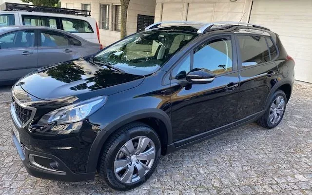 Peugeot 2008 1.2 PureTech Style