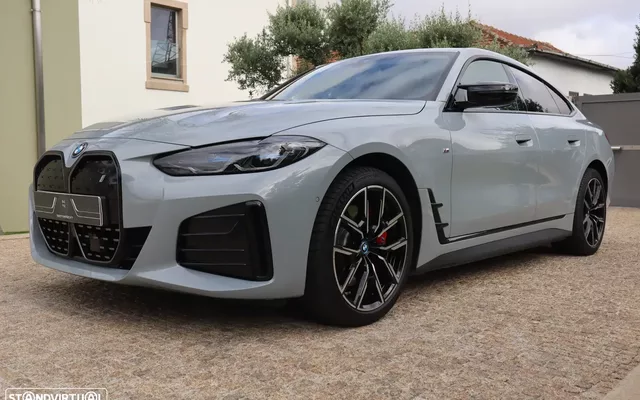 BMW i4 eDrive40 Pack Desportivo M Pro