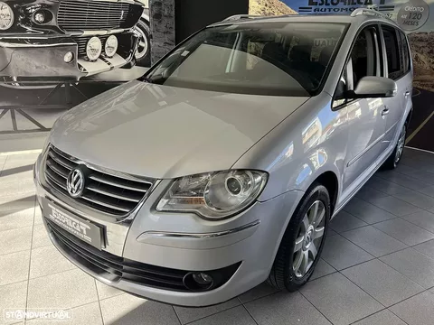 VW Touran 2.0 TDI Highline 7L