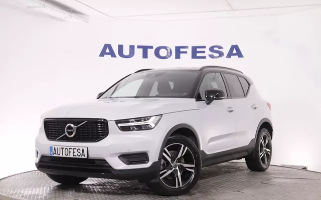 Volvo XC40 2.0 B4 HYBRID AWD R DESIGN AUTO 197CV 5P # IVA DEDUCIBLE, NAVY, PARKTRONIC