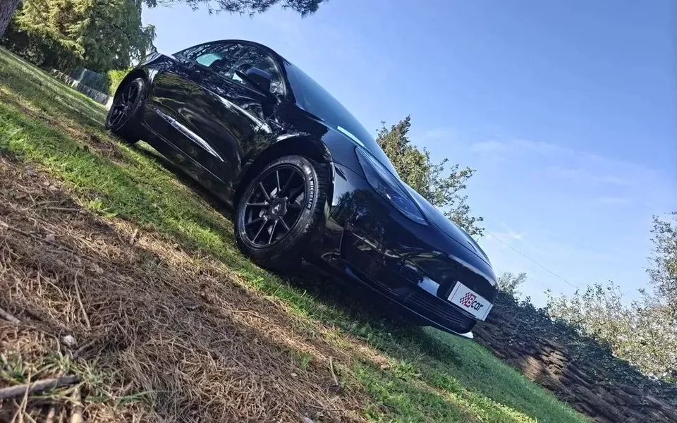Tesla Model 3 Long Range Tração Traseira