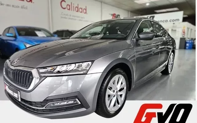 SKODA Octavia Octavia 2.0TDI Selection DSG 110kW