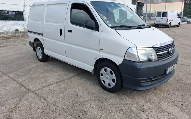 Toyota HiAce 2.5 D-4D Service 2.8T AC