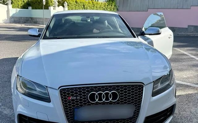 Audi RS5 4.2 FSi quattro