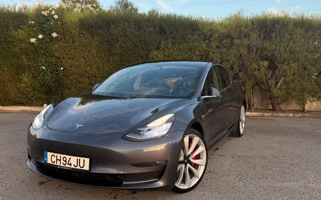 Tesla Model 3 Performance Dual Motor AWD