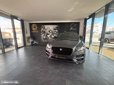 Jaguar F-Pace 2.0 i4D Pure
