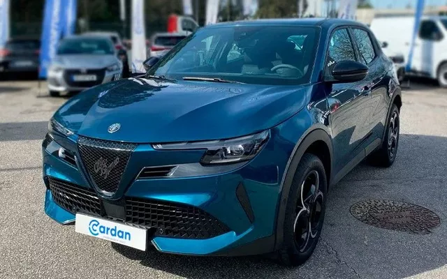 Alfa Romeo Junior 1.2 eDCT6