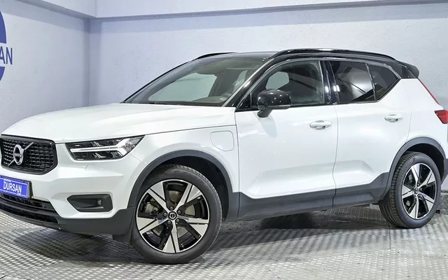 Volvo XC40 1.5 T5 Twin Recharge R-Design Auto