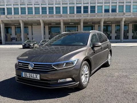 VW Passat Variant