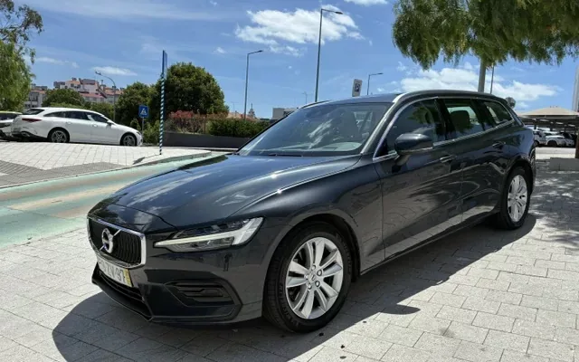 Volvo V60 2.0 D4 Momentum Plus Geartronic