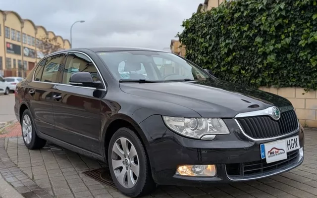 SKODA Superb Superb 1.8 TSI Elegance DSG