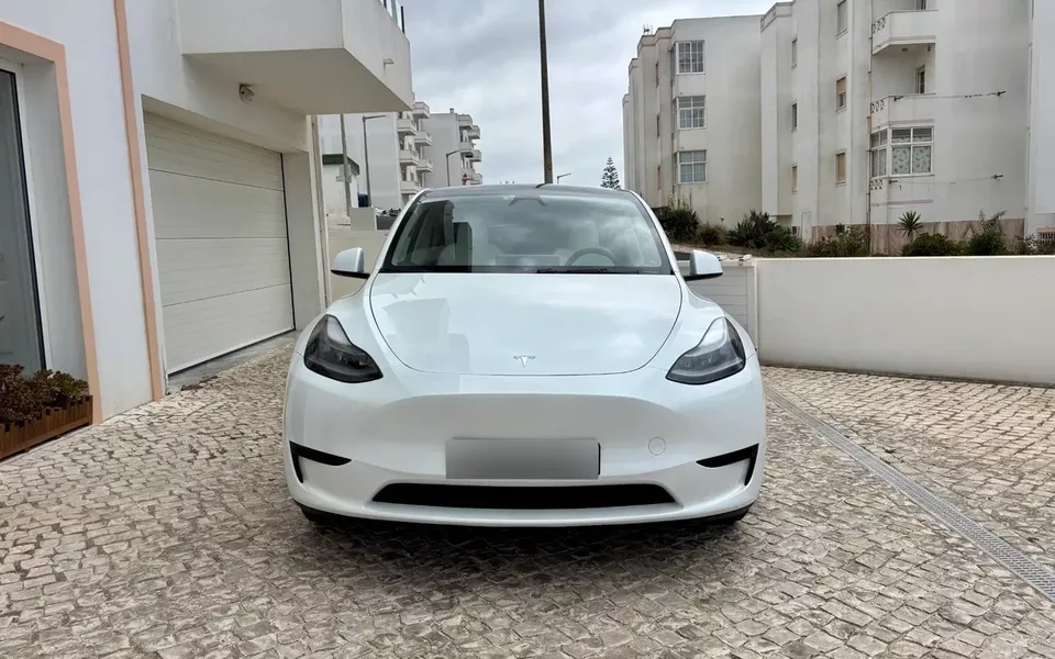 Tesla Model Y Tração Traseira
