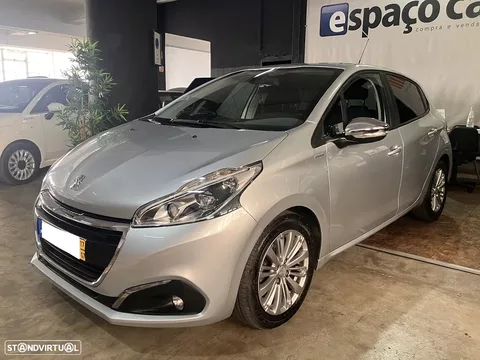 Peugeot 208 1.6 BlueHDi Style