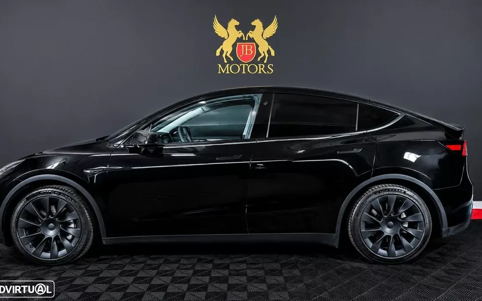 Tesla Model Y Standard