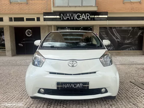 Toyota iQ 1.0 VVT-i Essential+AC