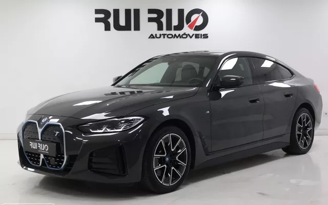 BMW i4 eDrive40 Pack Desportivo M
