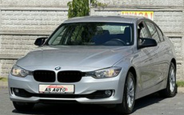 BMW 320 F30/F31 2.0dm³ 184KM