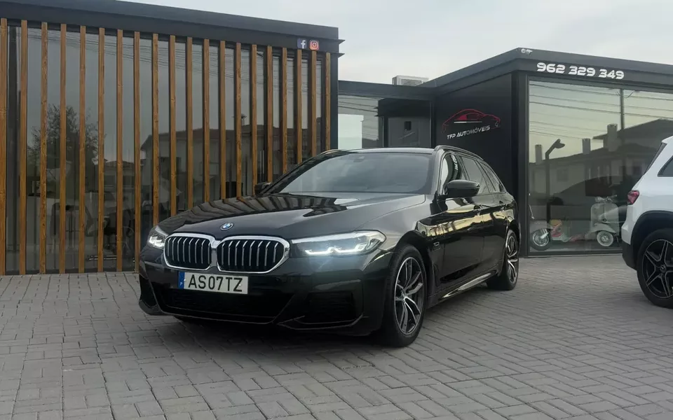 BMW 530 e Pack Desportivo M