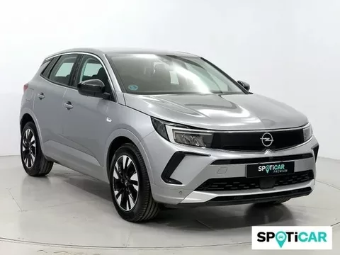 OPEL Grandland 1.2 Turbo Design & Tech