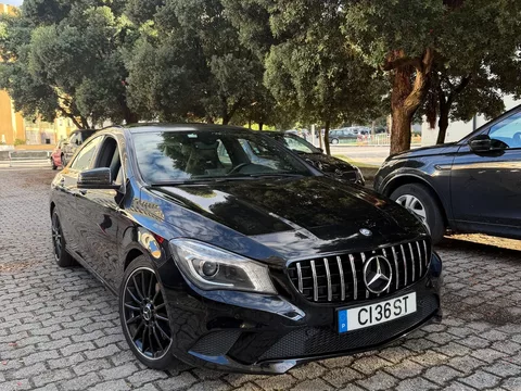 Mercedes-Benz CLA 180 Standard