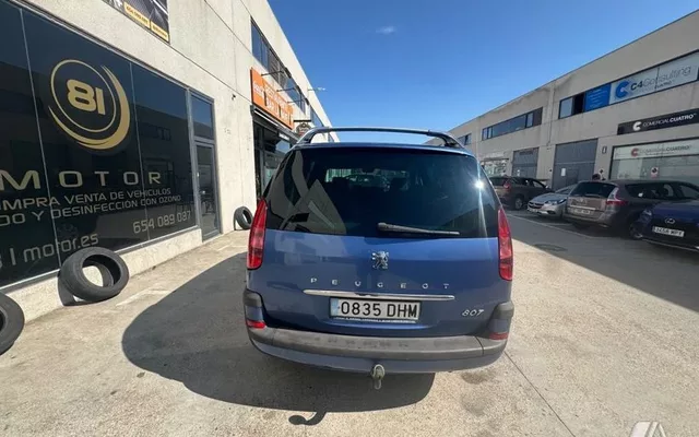 PEUGEOT 807 807 2.2HDI SV