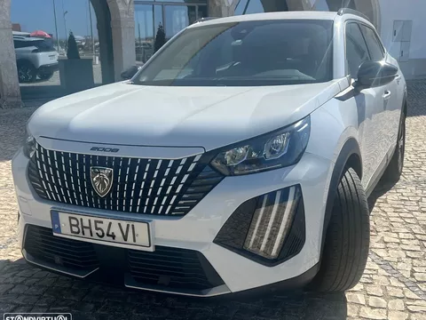 Peugeot 2008 1.2 PureTech Allure