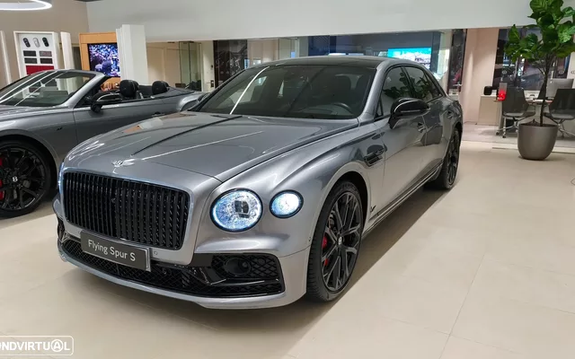 Bentley Flying Spur Hybrid S