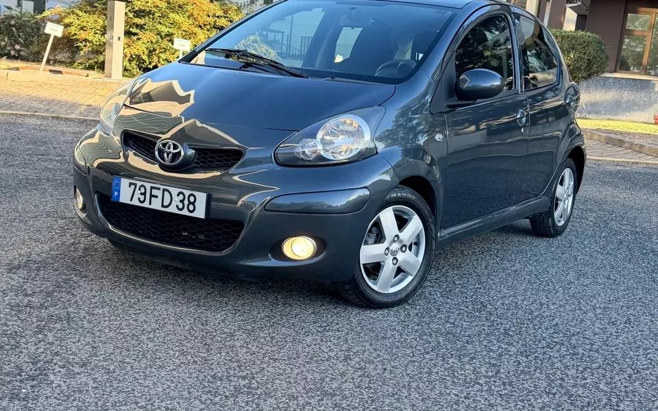 Toyota Aygo 1.0 Plus Sport Pack MM