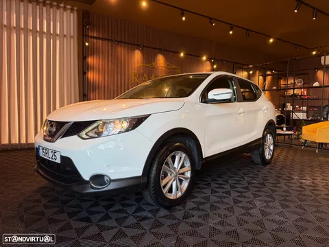 Nissan Qashqai 1.6 dCi N-Connecta RS+PS 4x4i