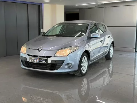 RENAULT Mégane Authentique 1.6 16v 100cv