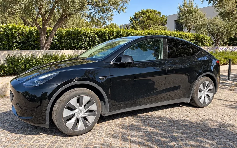 Tesla Model Y Tração Traseira