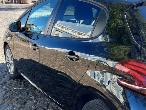 Peugeot 208 1.6 BlueHDi Style