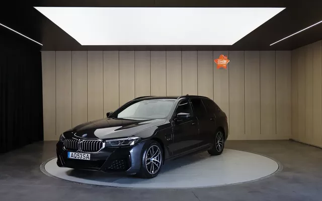 BMW 530 e Pack Desportivo M