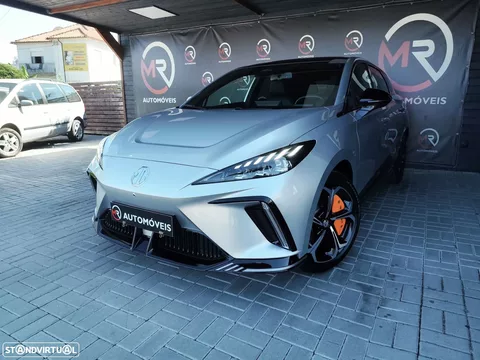 MG MG4 64 kWh XPower Luxury