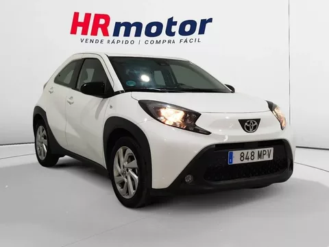 TOYOTA Aygo X Cross Aygo X Cross Play