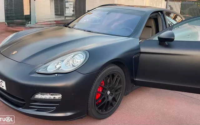 Porsche Panamera PDK Platinum Edition