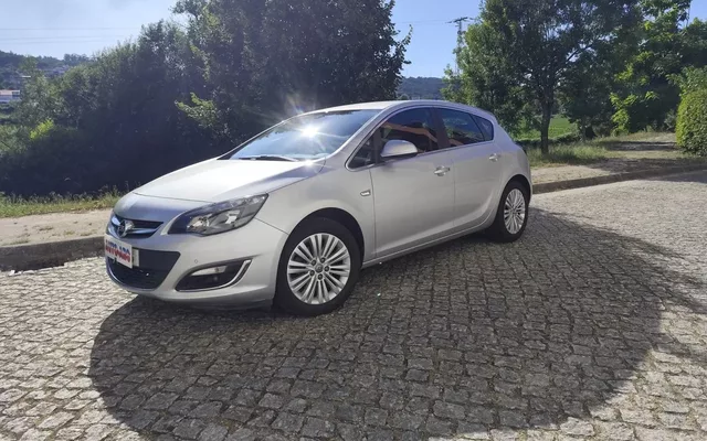 Opel Astra 1.6 CDTI Cosmo Start/Stop