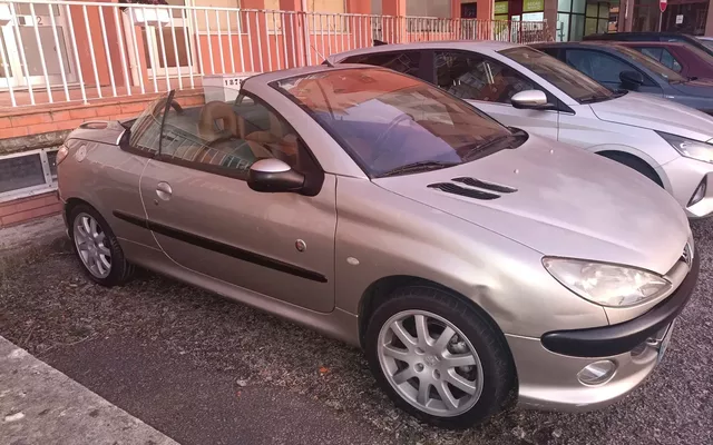 Peugeot 206 CC 1.6 Roland Garros