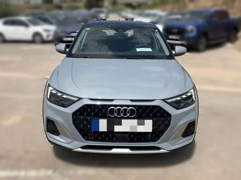 AUDI A1 Citycarver 30 TFSI Adrenalin