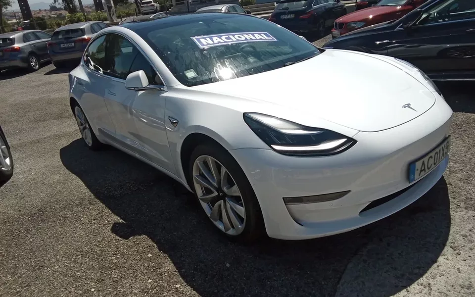 Tesla Model 3 Long Range Tração Integral Premium