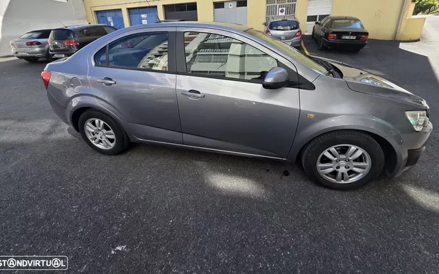 Chevrolet Aveo 1.2 LT